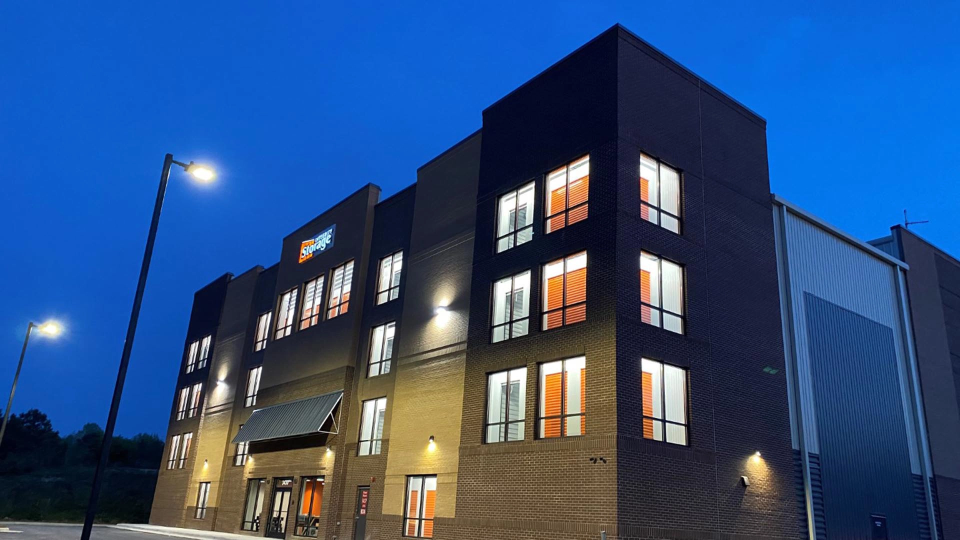 Front-right-corner-view